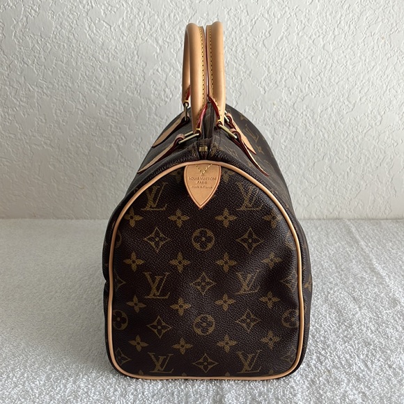 Louis Vuitton Monogram Speedy 30 - Picture 8 of 17